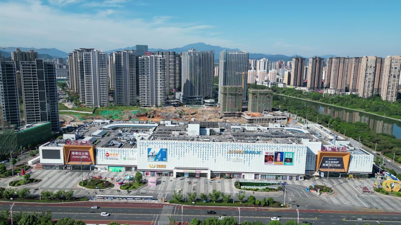 航拍江西宜春袁州万达广场