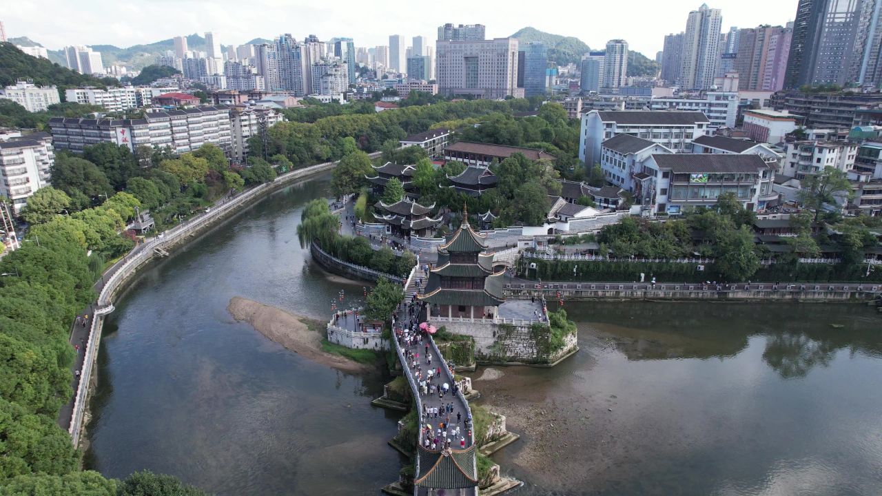 贵州贵阳城市风光航拍 