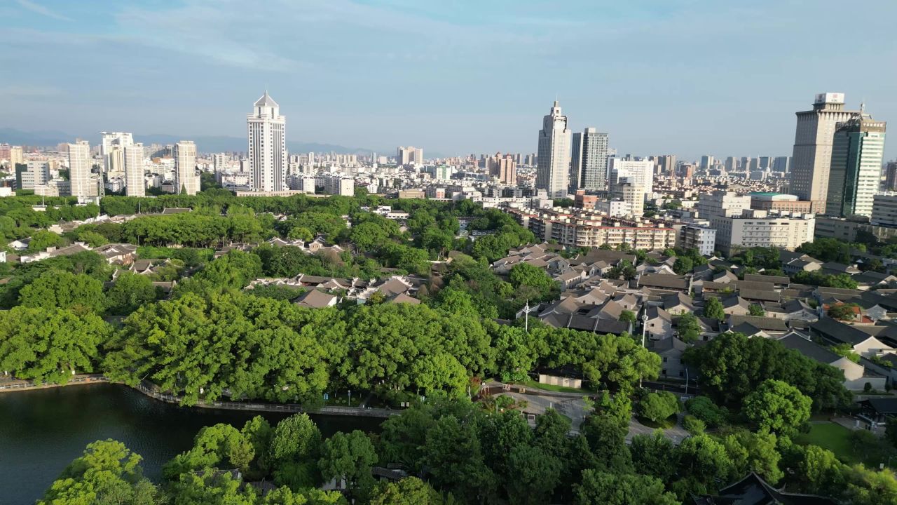 航拍浙江宁波天一阁月湖景区