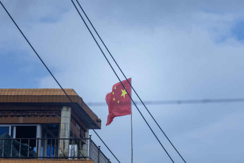 房屋上的国旗