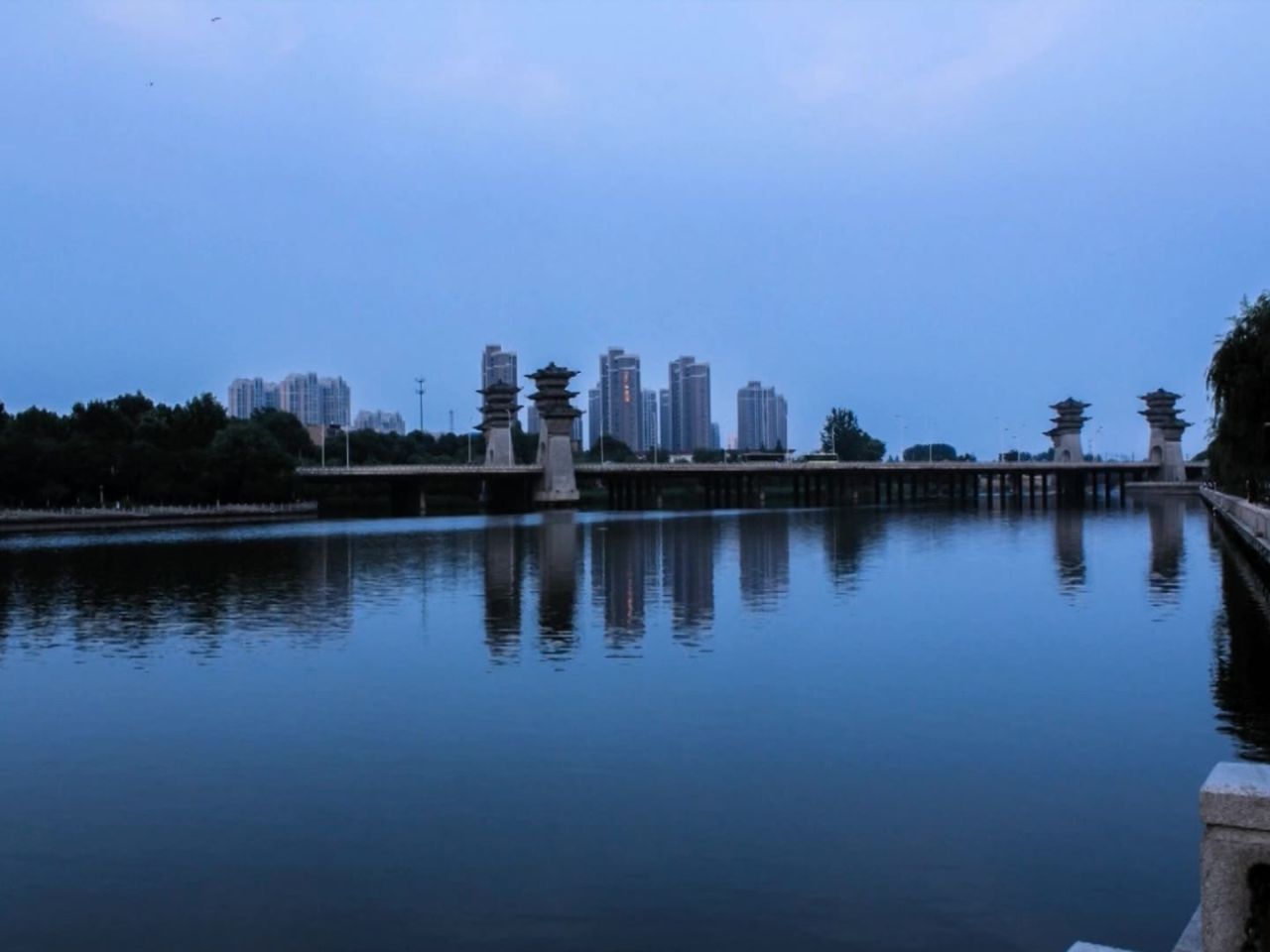 徐州汉桥日转夜素材