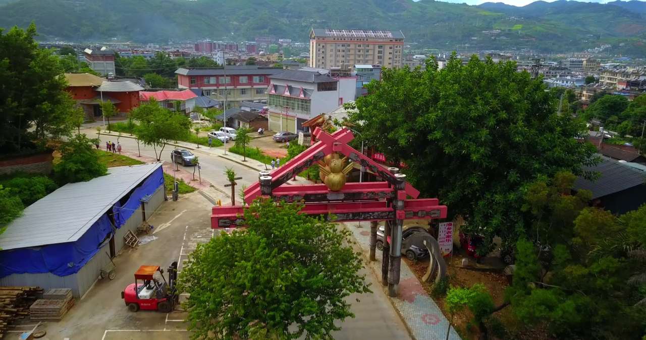 澜沧县拉祜风情园-1