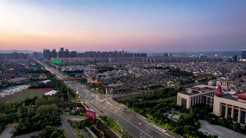 云南昆明城市风光航拍图 
