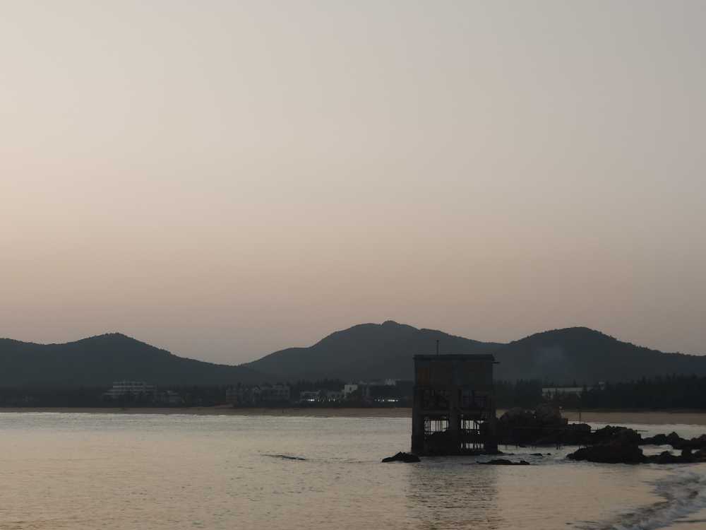 大海的晚霞，日落
