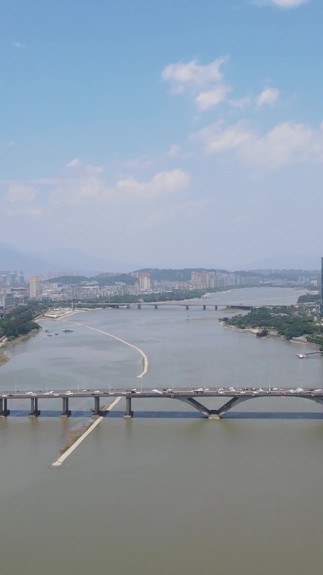 城市河桥风光