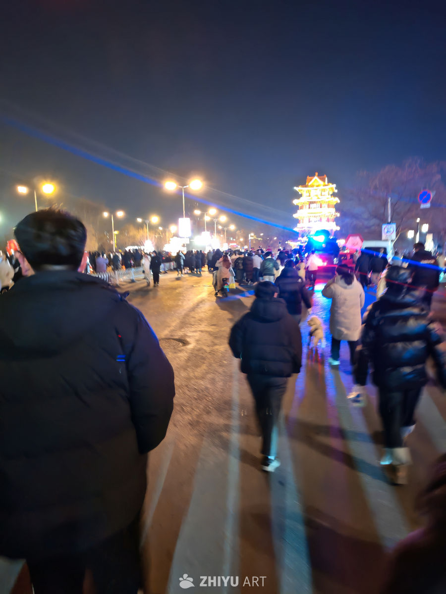 夜晚的城市狂欢