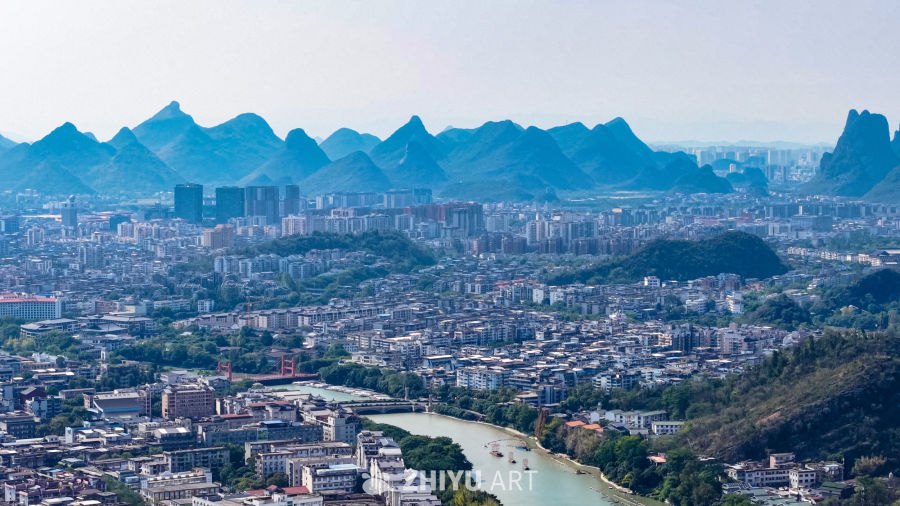 山水环绕的都市风景