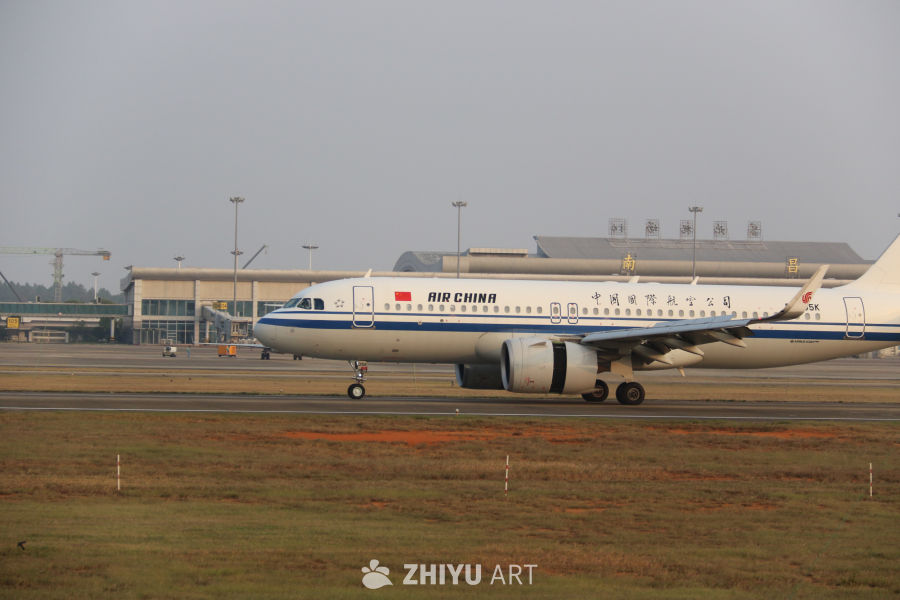 南昌机场的Air China飞机
