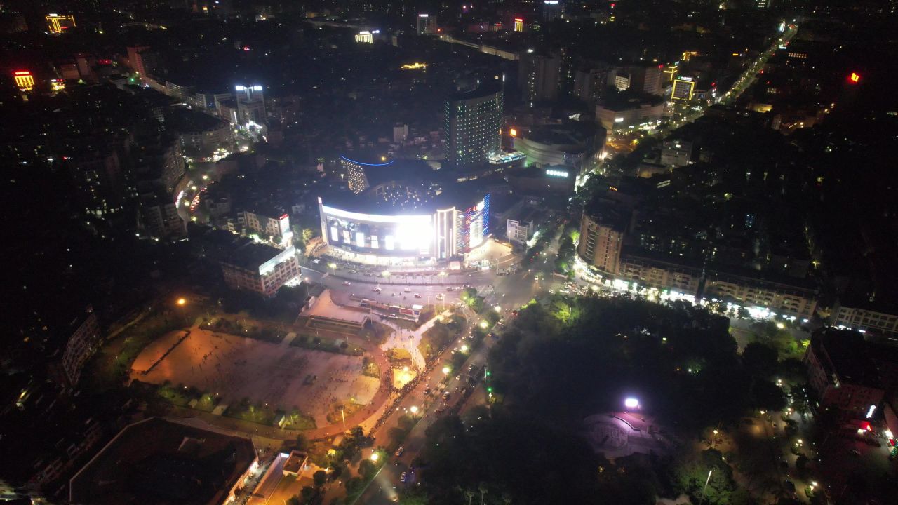 广东阳江百利广场夜景航拍