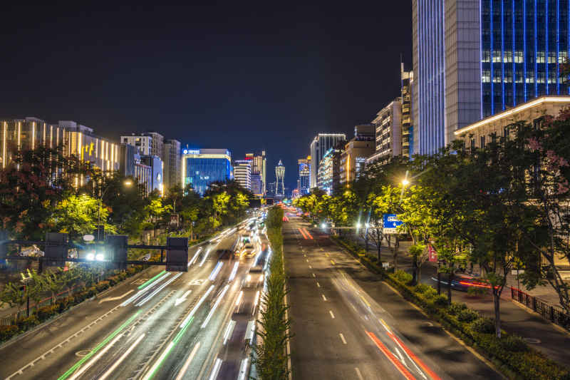 浙江杭州延安路夜景车流