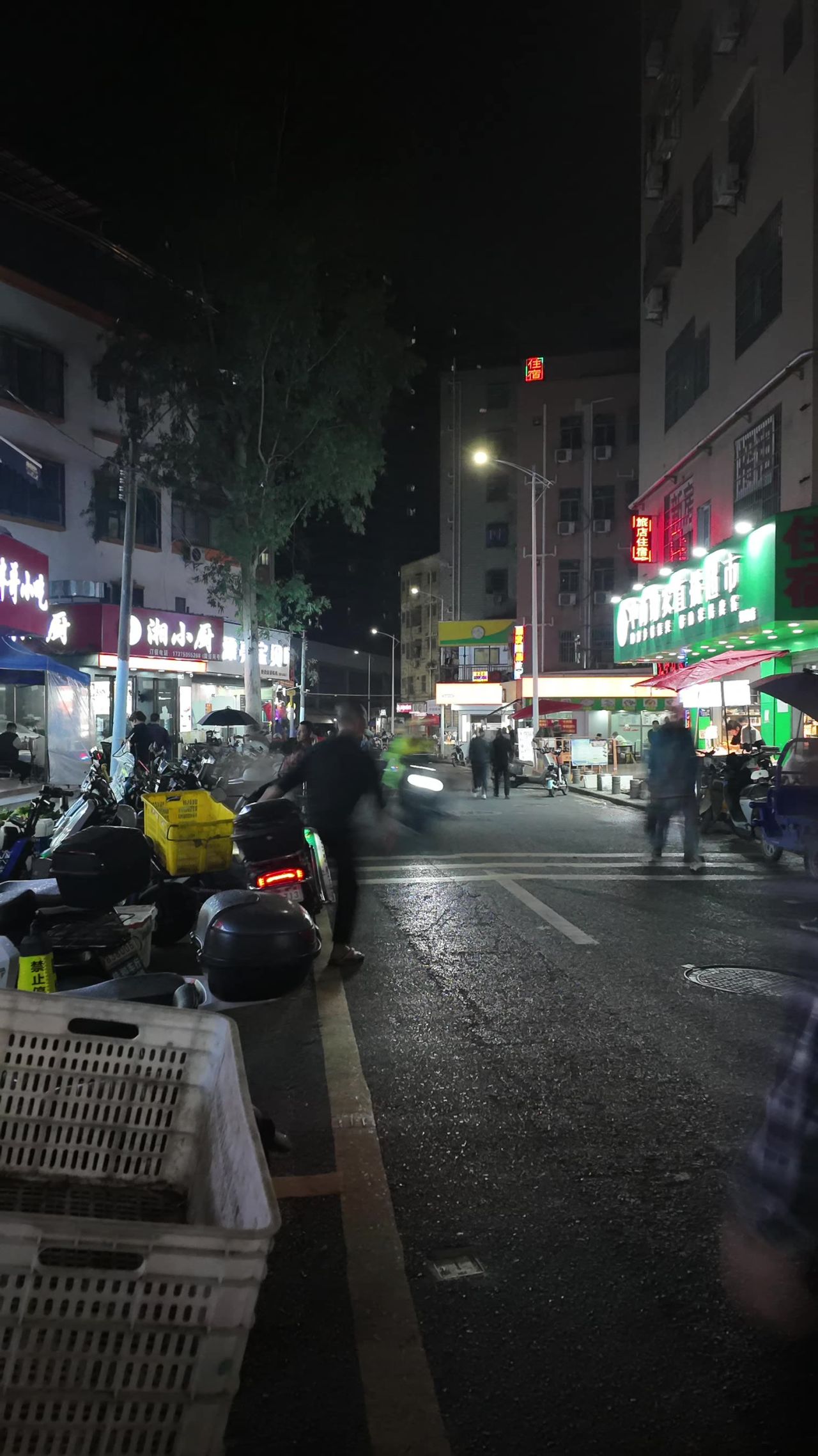 城中村的街景 2