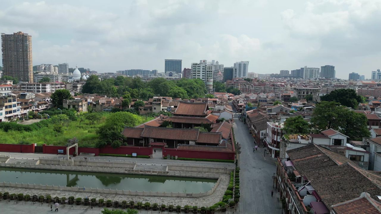  航拍福建漳州古城文庙