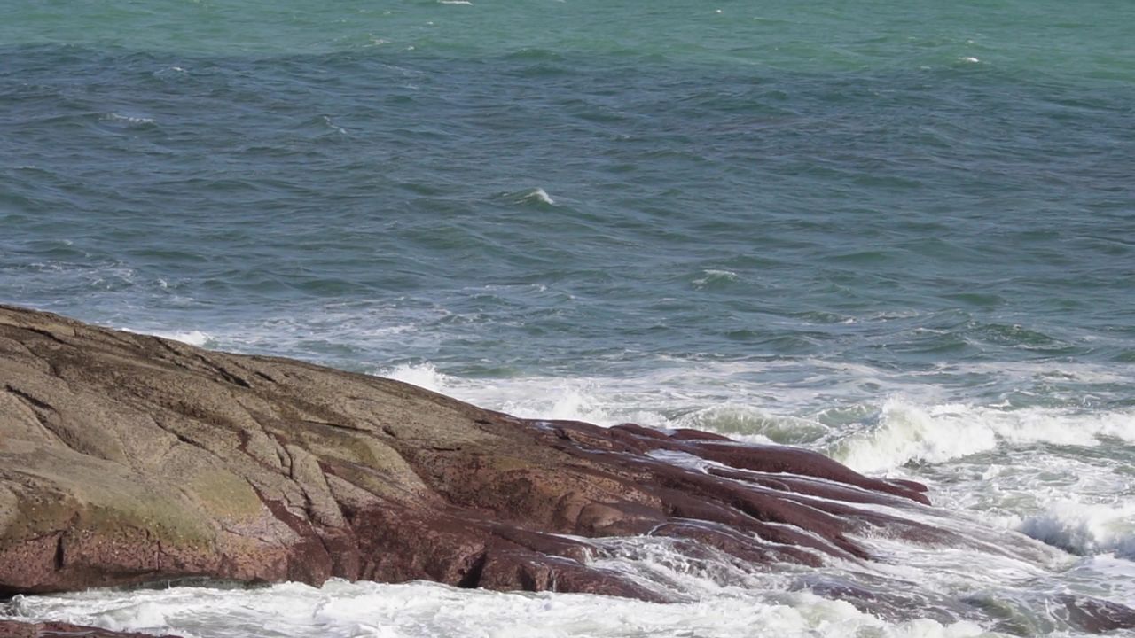浪花四起
