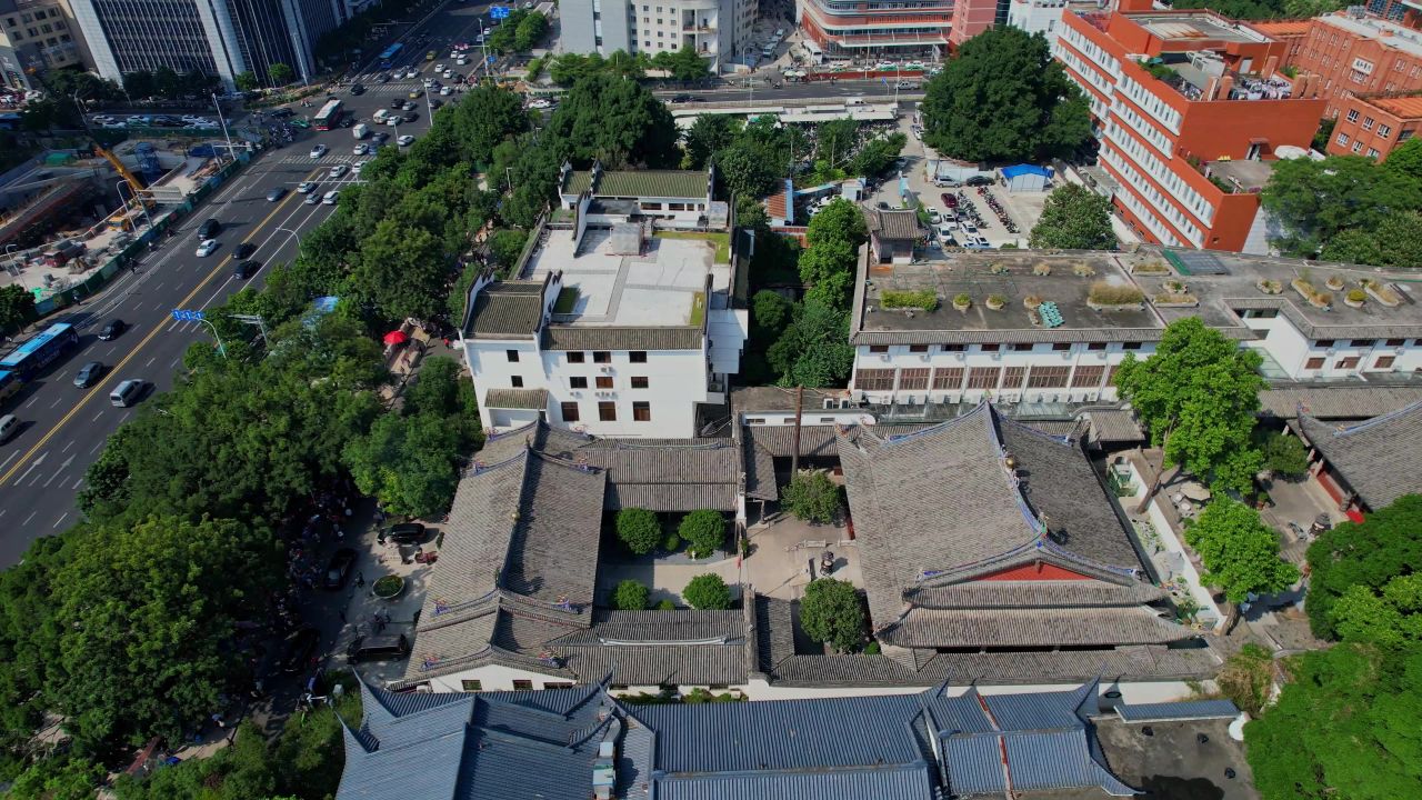 航拍福州定光寺景观
