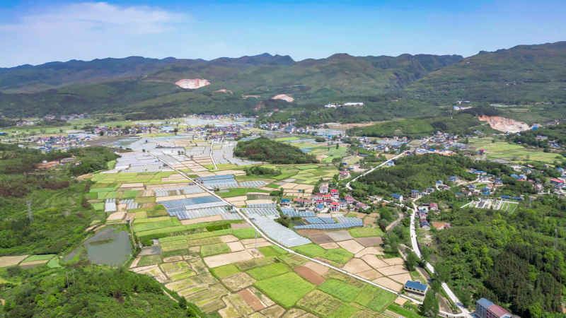 山川丘陵农田农业种植航拍图 