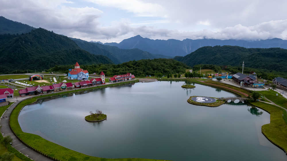 西岭雪山鸳鸯池