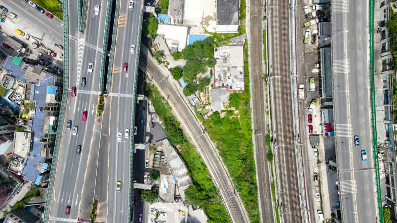 贵阳城市高楼交通