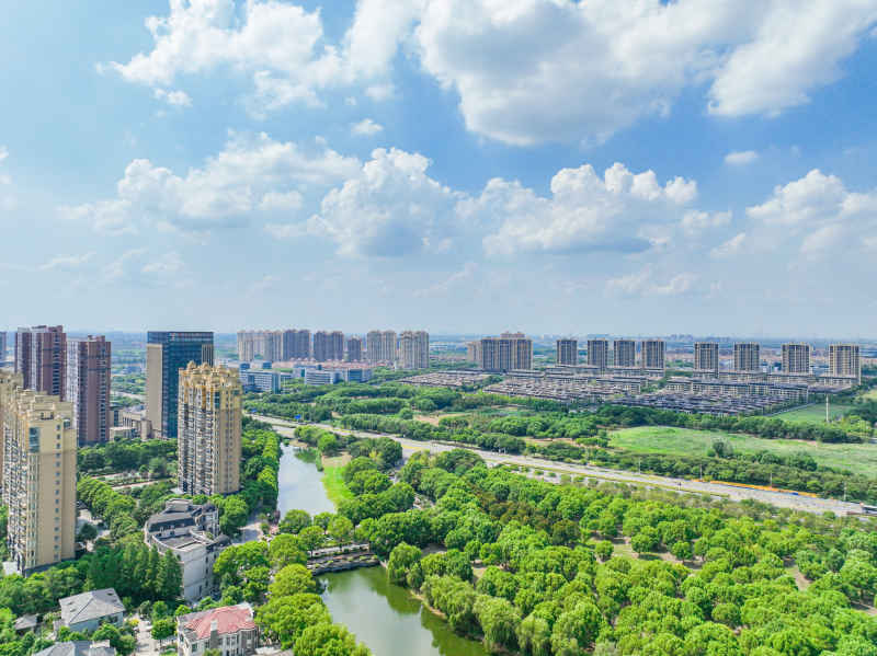 航拍昆山城市风光建筑大景 6