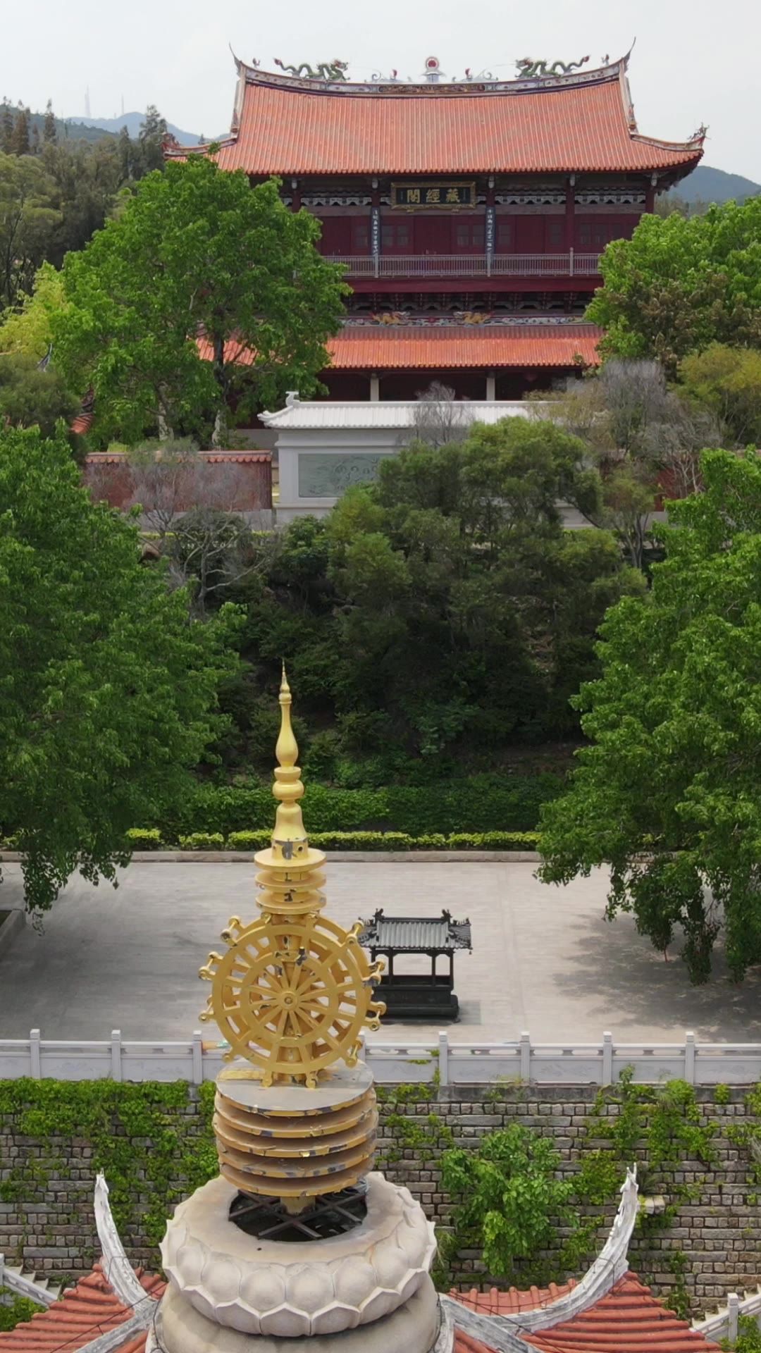  旅游景区福建泉州少林寺竖屏航拍