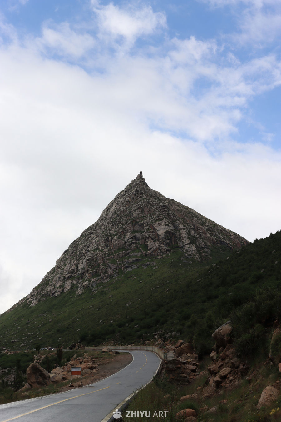 山巅公路