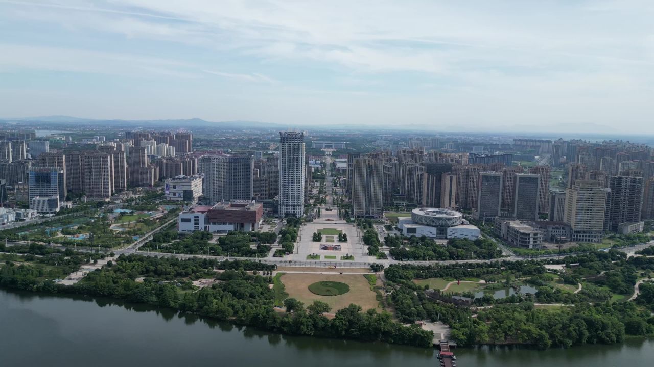  航拍江西鹰潭市民广场鹰潭大厦