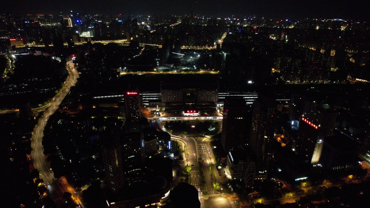 浙江杭州城市夜景灯光交通车两行驶航拍 