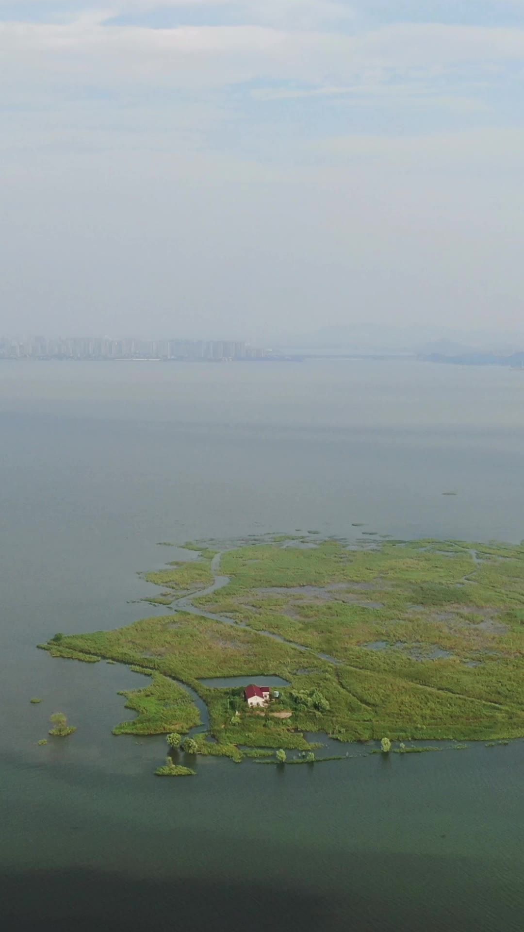 湖南岳阳洞庭湖竖屏航拍
