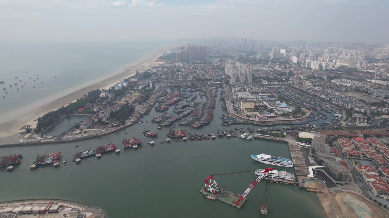海边渔船广西北海海边风光航拍