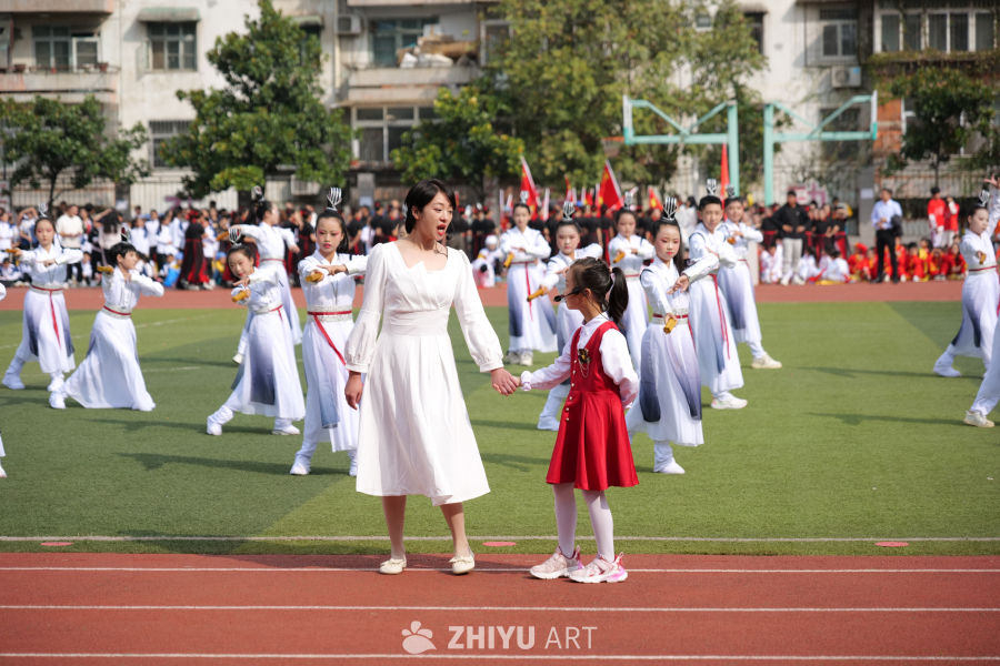 中小学生体育活动展示 108
