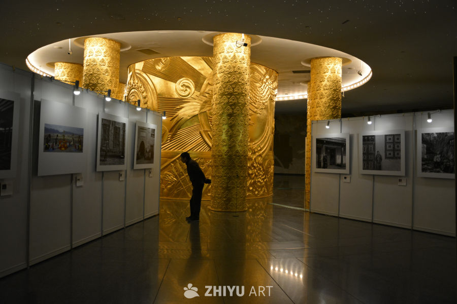 艺术馆的摄影展
