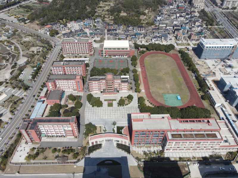 白泉高中