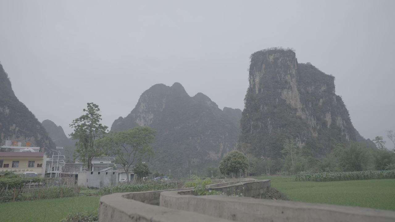 农村 8