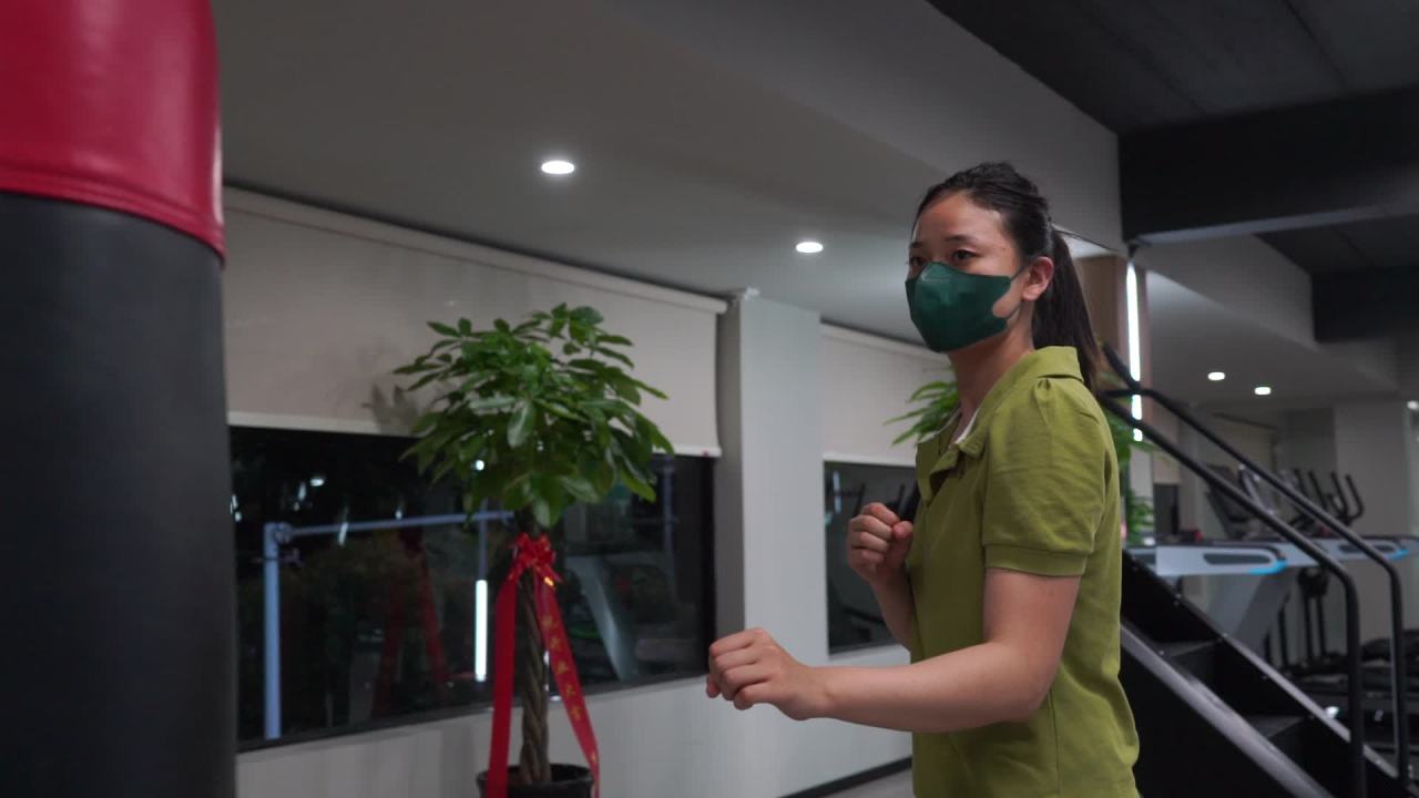 健身房中的健身时光