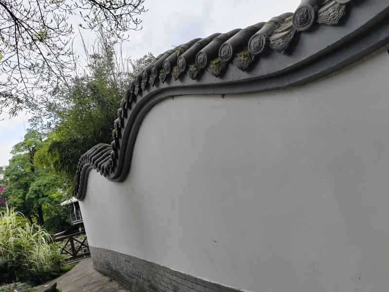 白墙