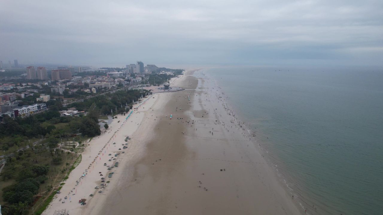 大海海洋沙滩广西北海银滩航拍