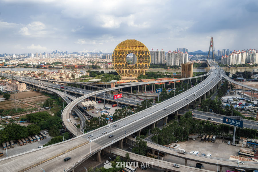 城市环形建筑与交通景观