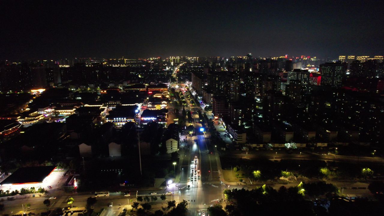 江苏宿迁城市夜景灯光交通车辆行驶航拍 