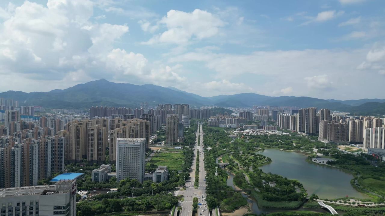 航拍福建龙岩龙岩大道