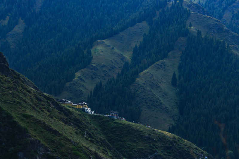 天山