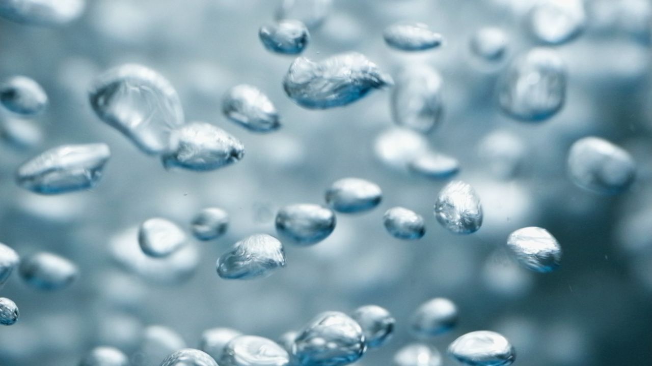 自来水滴气泡4K实拍空镜