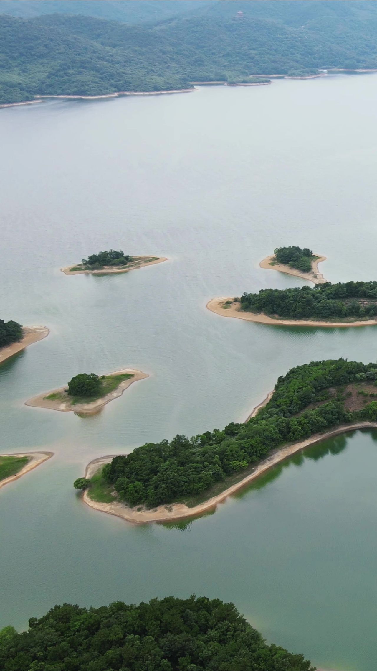 航拍祖国壮丽河山湖北洈水风景区竖屏