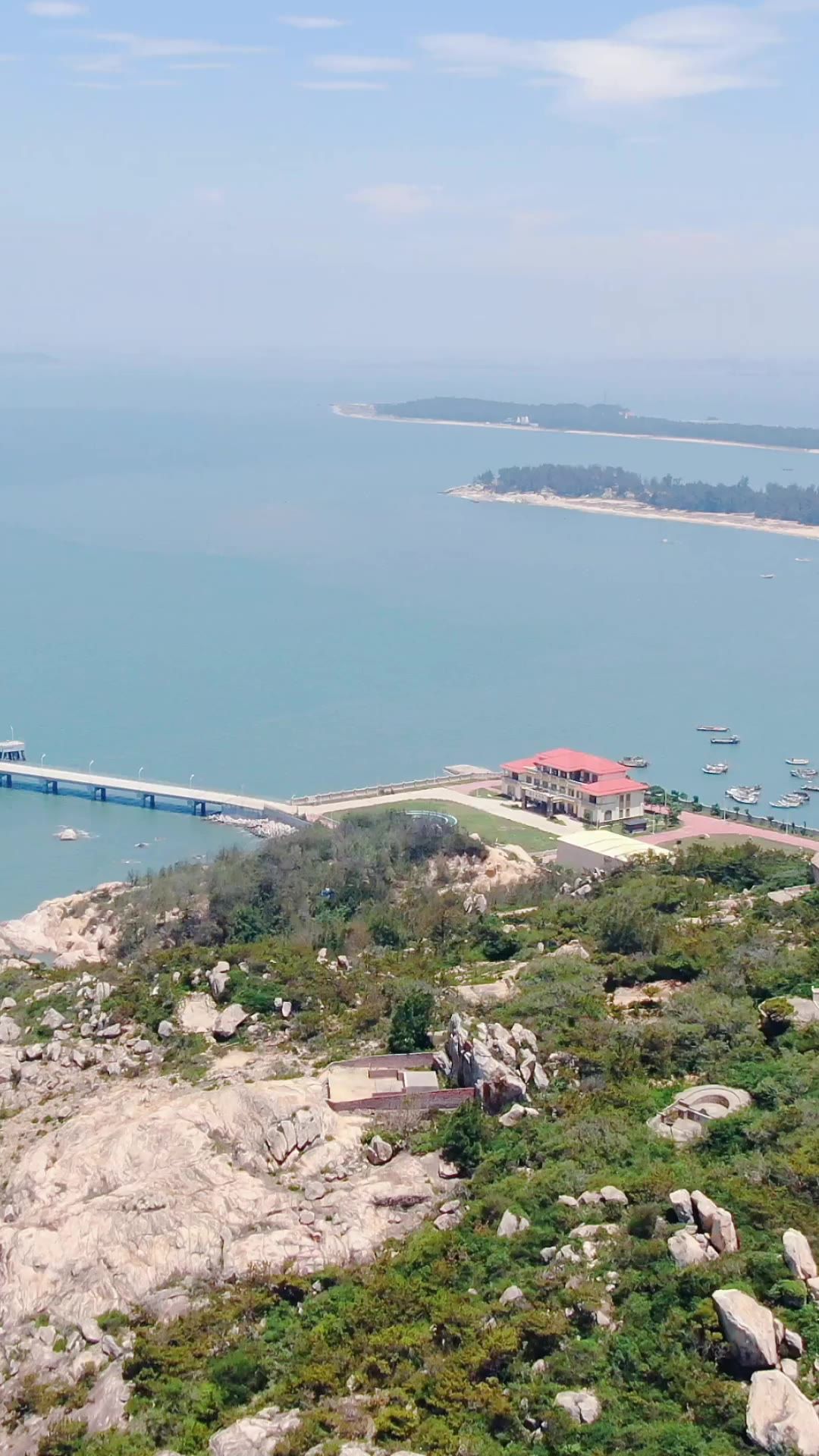  旅游景区福建湄洲岛竖屏航拍