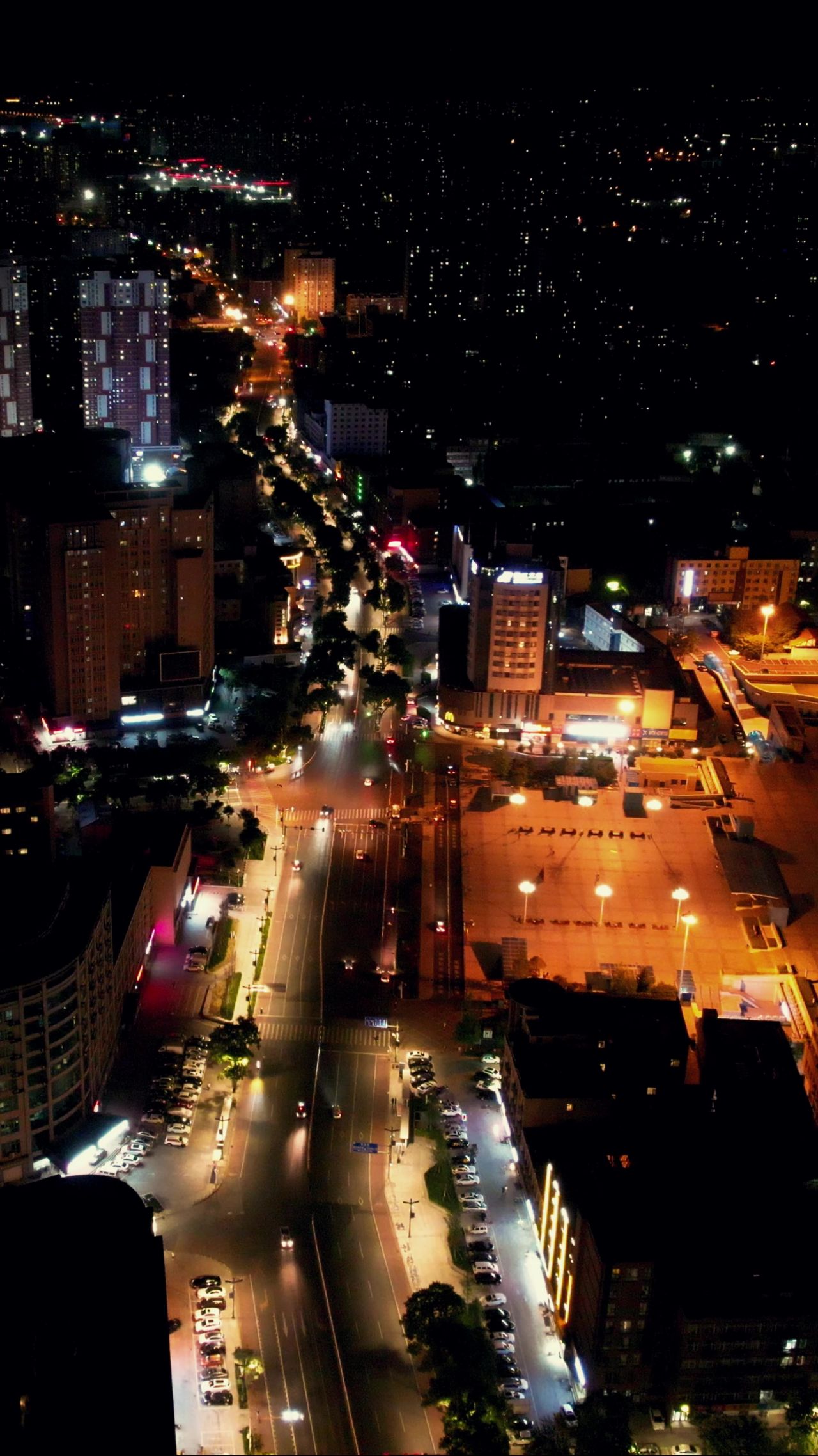航拍河北保定城市夜景竖屏  