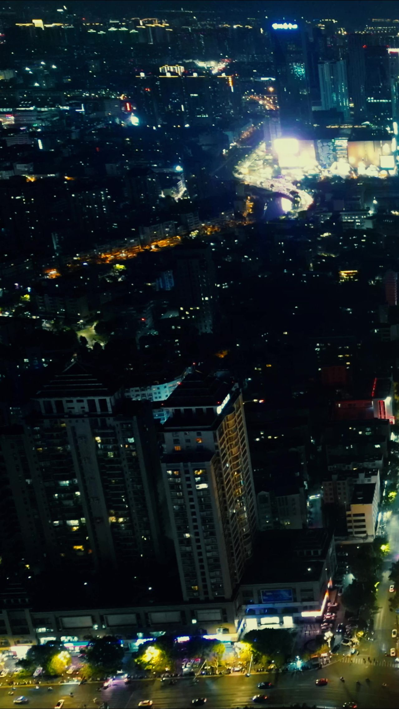 昆明城市夜景竖屏航拍 