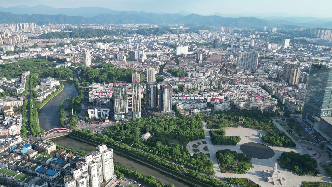  航拍江西萍乡润达国际秋收起义广场