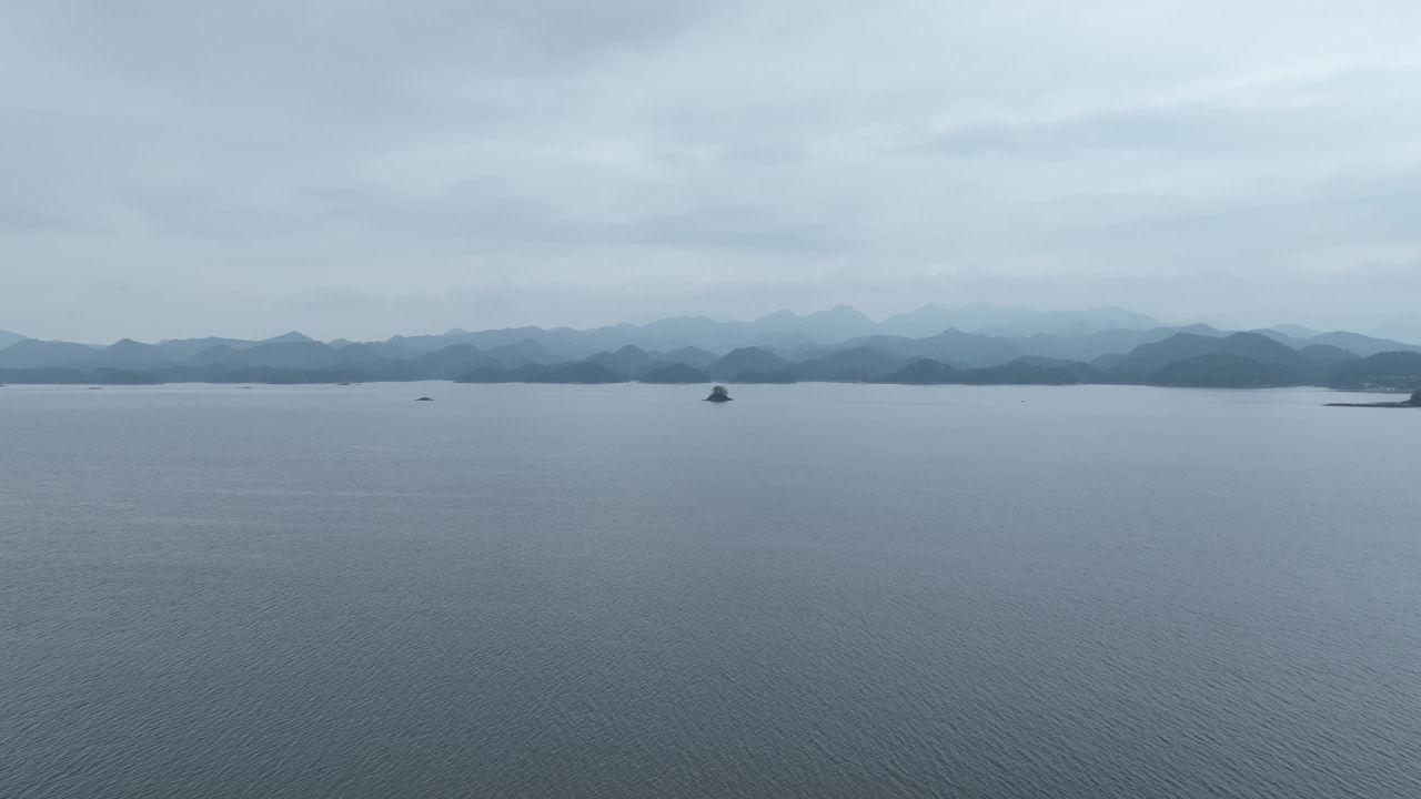 4K航拍浙江千岛湖风景区 11
