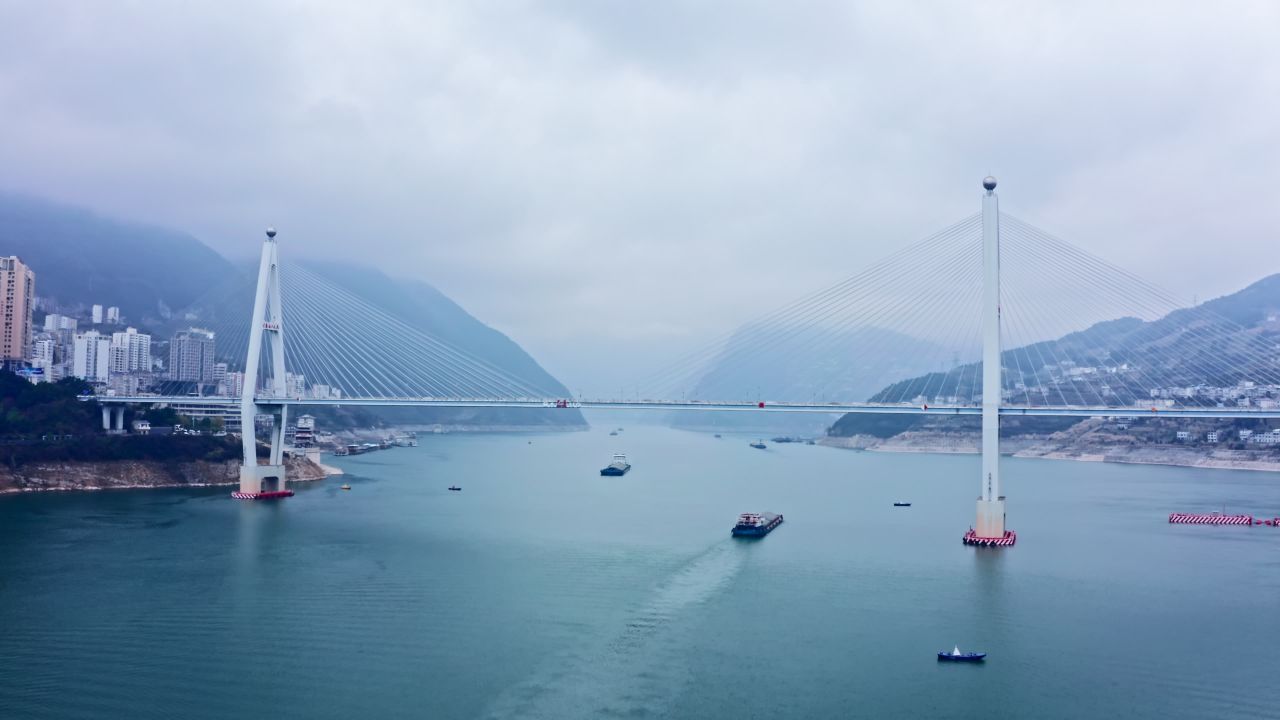 湖北恩施巴东县长江大桥巴东巫峡三峡航拍视频