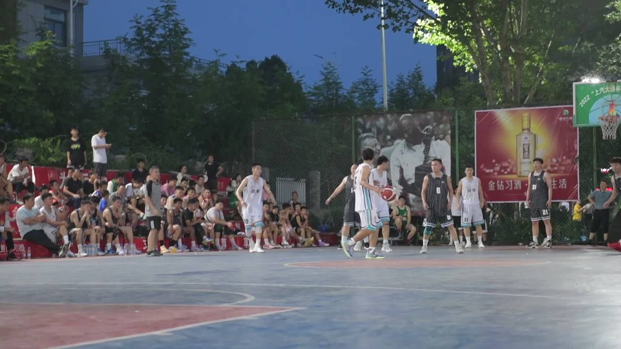 夜间街头篮球赛