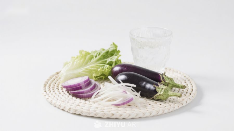 蔬菜与玻璃杯静物摆拍