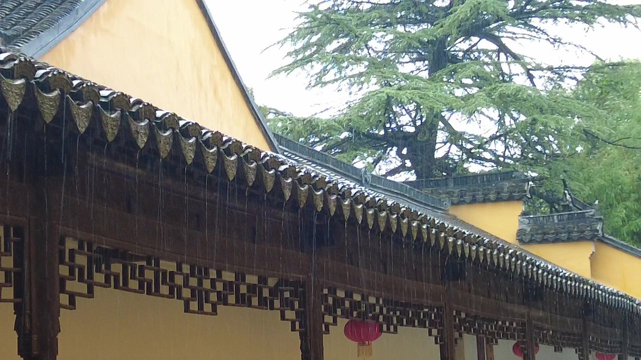 江苏苏州下雨素材实拍